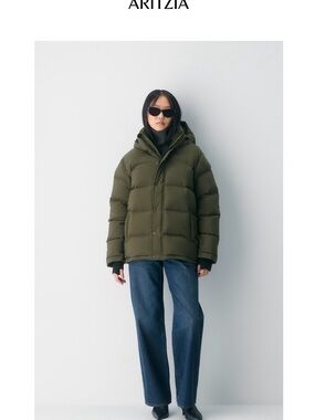 Aritzia Super Puffer Jacket